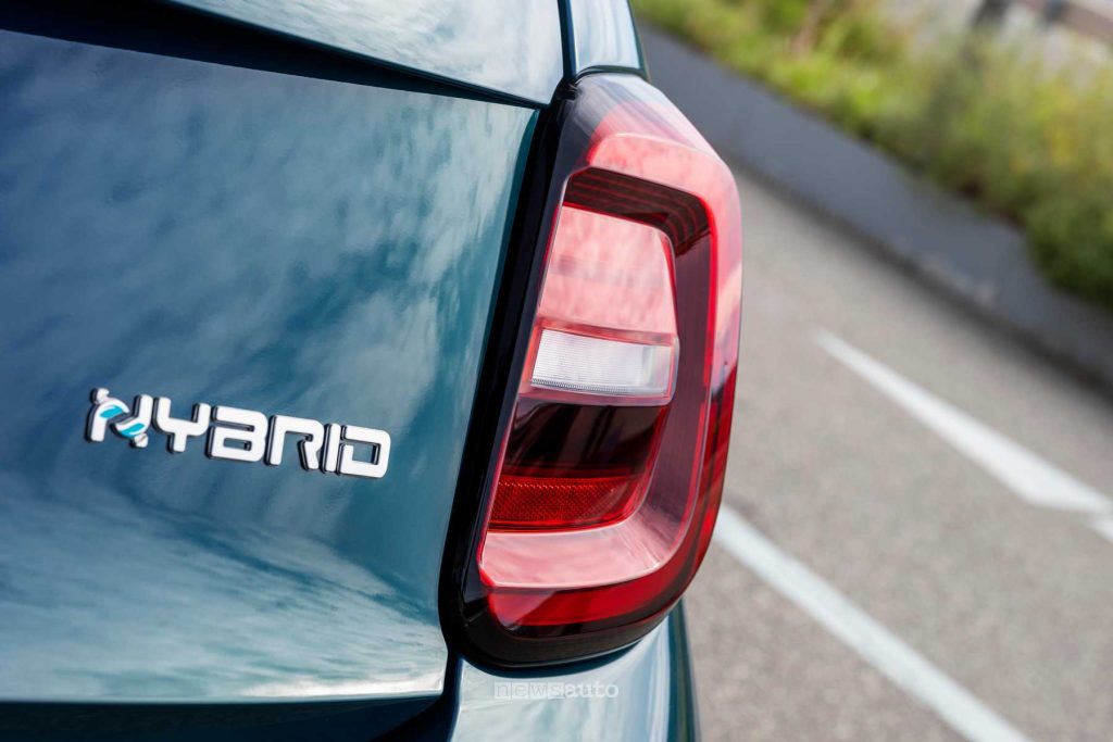 Nuova Fiat 500 Hybrid faro posteriore