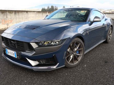FOTO Ford Mustang Dark Horse