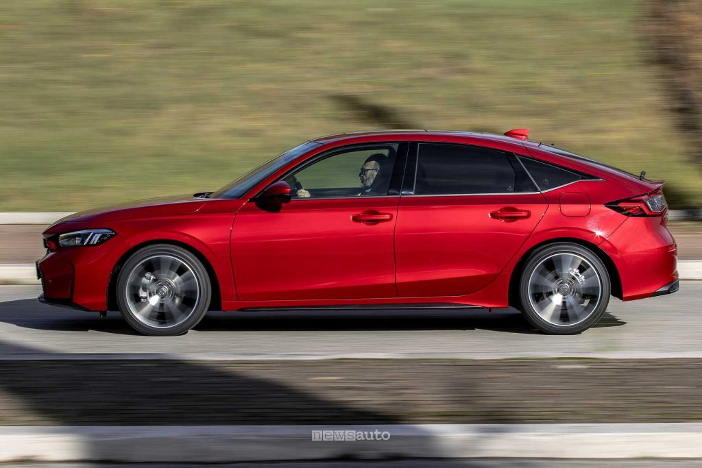 Honda Civic test su strada