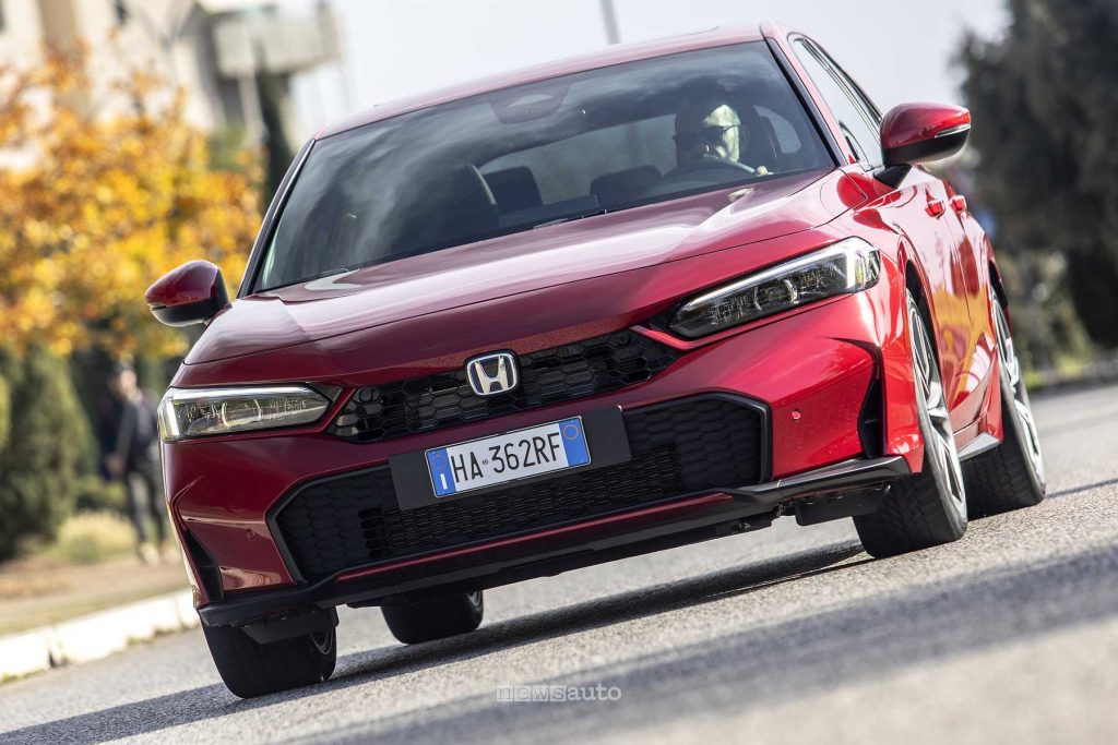 Honda Civic test su strada
