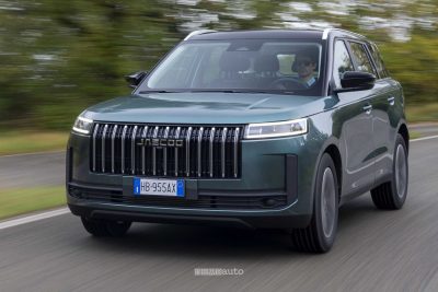Jaecoo J5 su strada