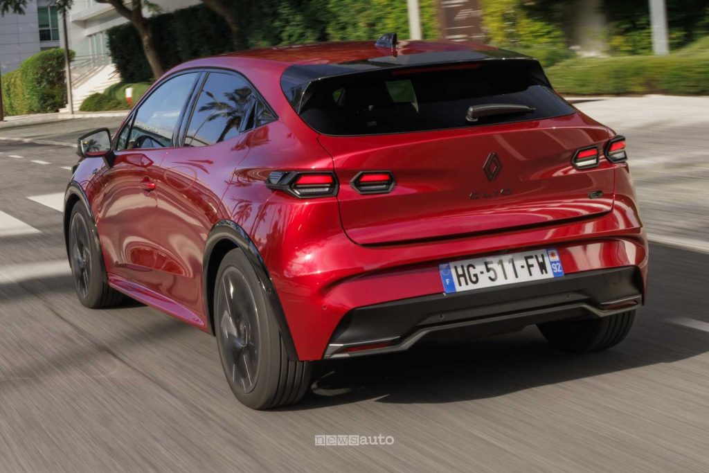 Nuova Renault Clio Esprit Alpine su strada