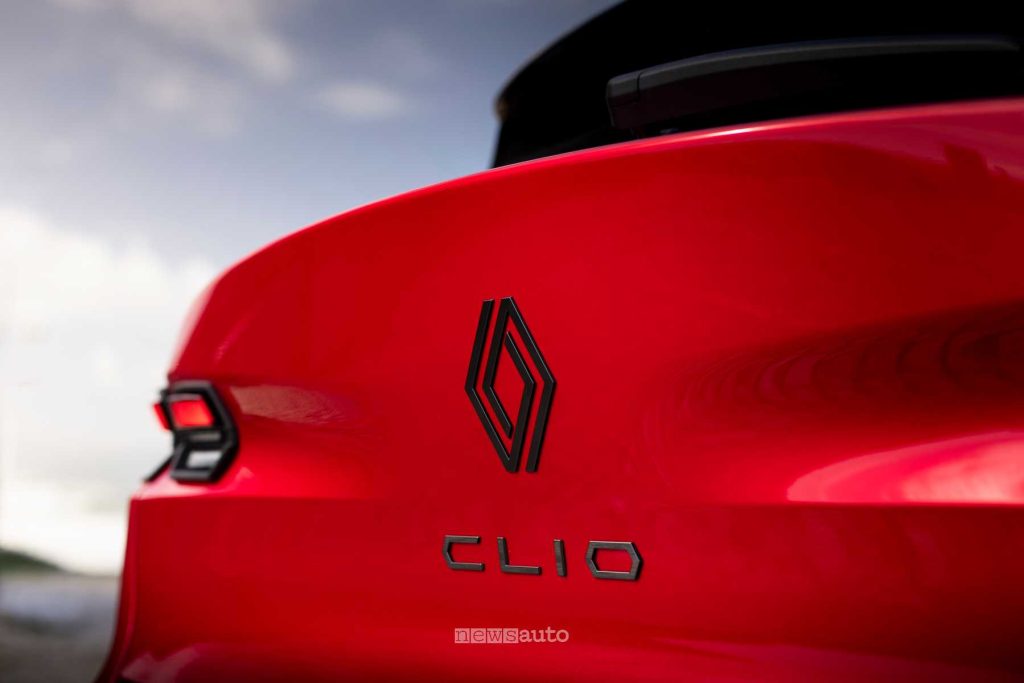 Nuova Renault Clio portellone posteriore