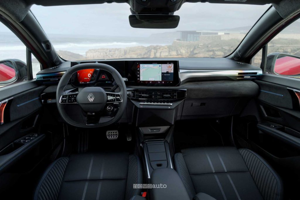 Nuova Renault Clio plancia abitacolo