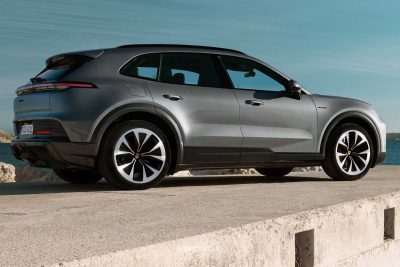 Nuova Porsche Cayenne Electric posteriore 3/4