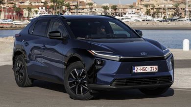 Nuova Toyota bZ4X FWD anteriore 3/4