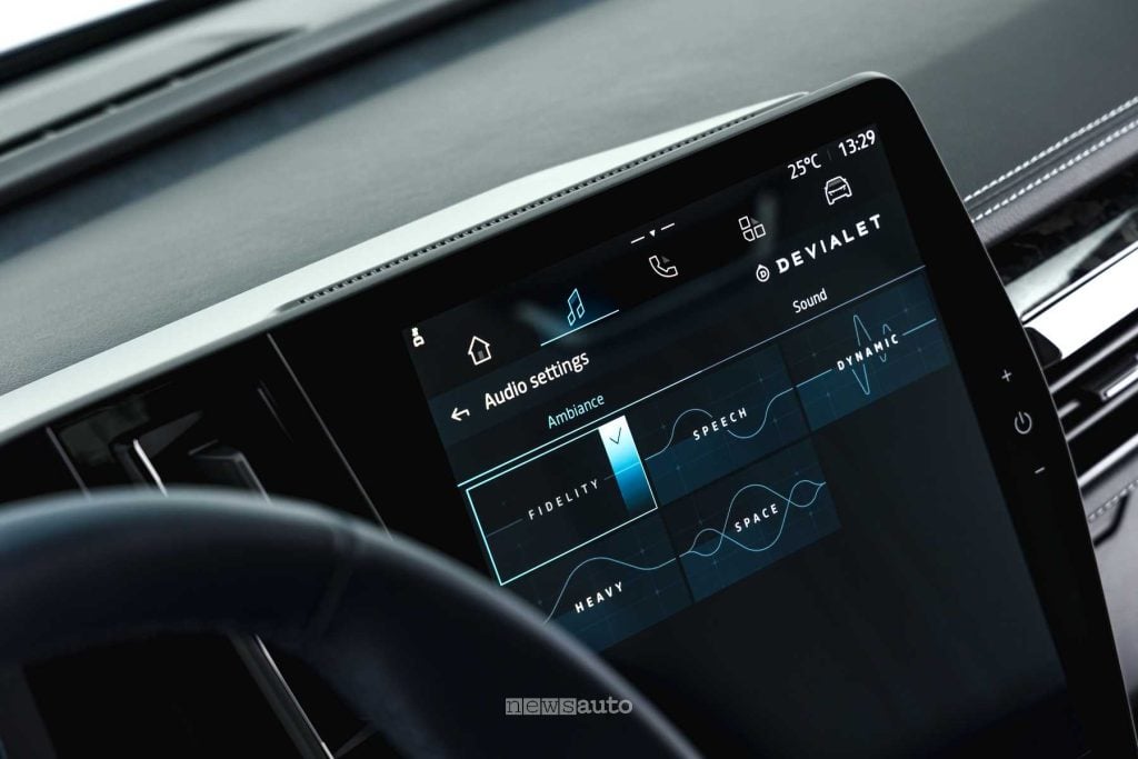 Alpine A390 GT display infotainment
