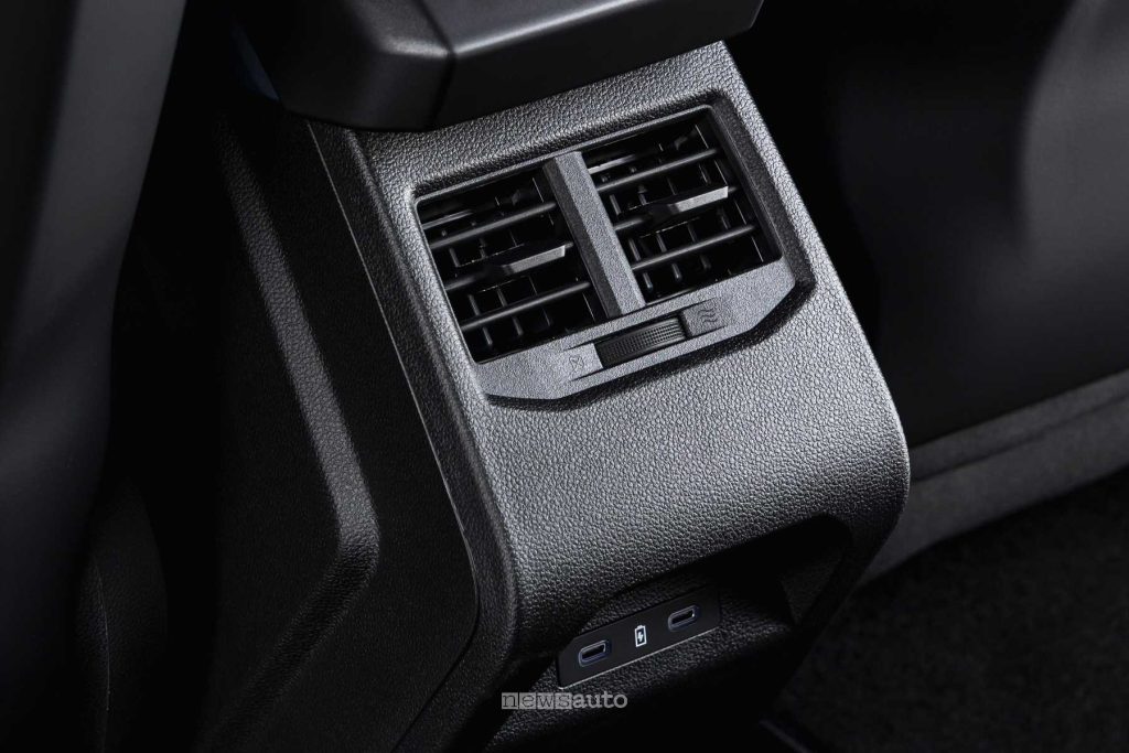 Alpine A390 GT prese USB-C fila posteriore