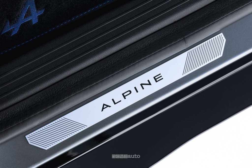 Alpine A390 GTS soglia battitacco