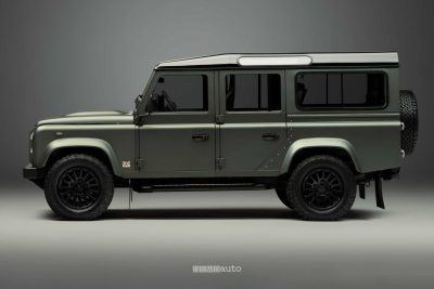 Land Rover Classic Defender V8 livrea Faroe Green laterale