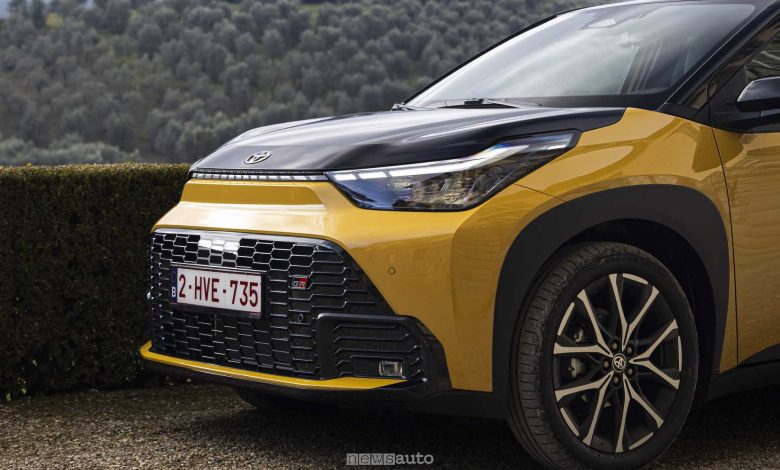 Nuova Toyota Aygo X GR Sport paraurti anteriore