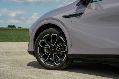 Xpeng G6 2026 cerchi da 20"