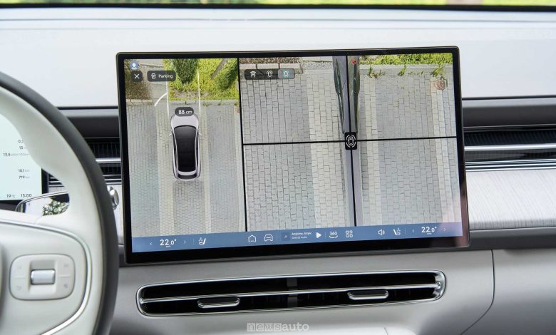 Xpeng G6 2026 immagini telecamera display infotainment