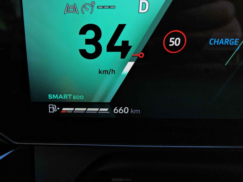 Debutta la modalità di guida SMART che varia la risposta da ECO a SPORT in modo automatico 