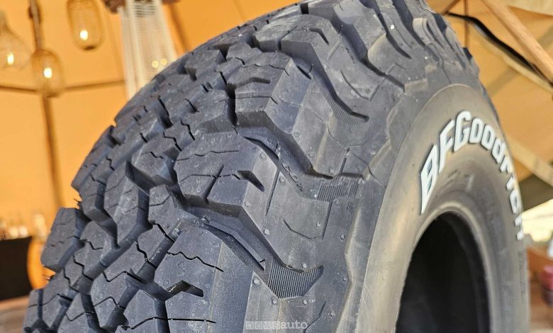 Il battistrada del pneumatico BF Goodrich All-Terrain T/A KO3