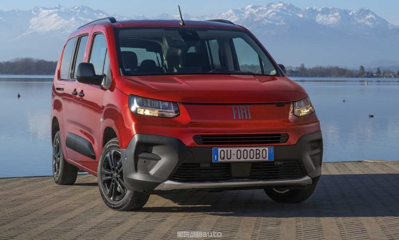 Fiat Qubo L è disponibile in due versioni, una a 5 posti (4,40 m) e una a 7 posti (4,75 m)