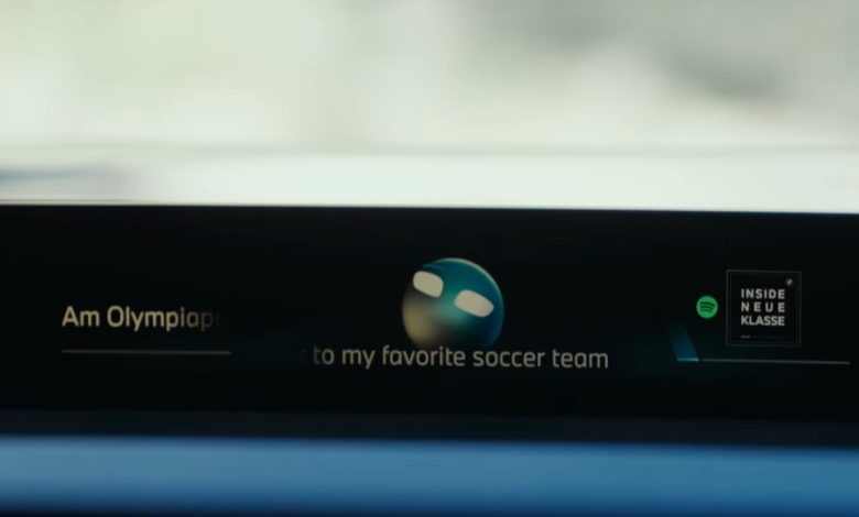 ll BMW Intelligent Personal Assistant usa un linguaggio naturale 