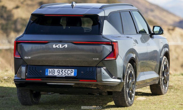 Kia EV5 GT Line posteriore 3/4
