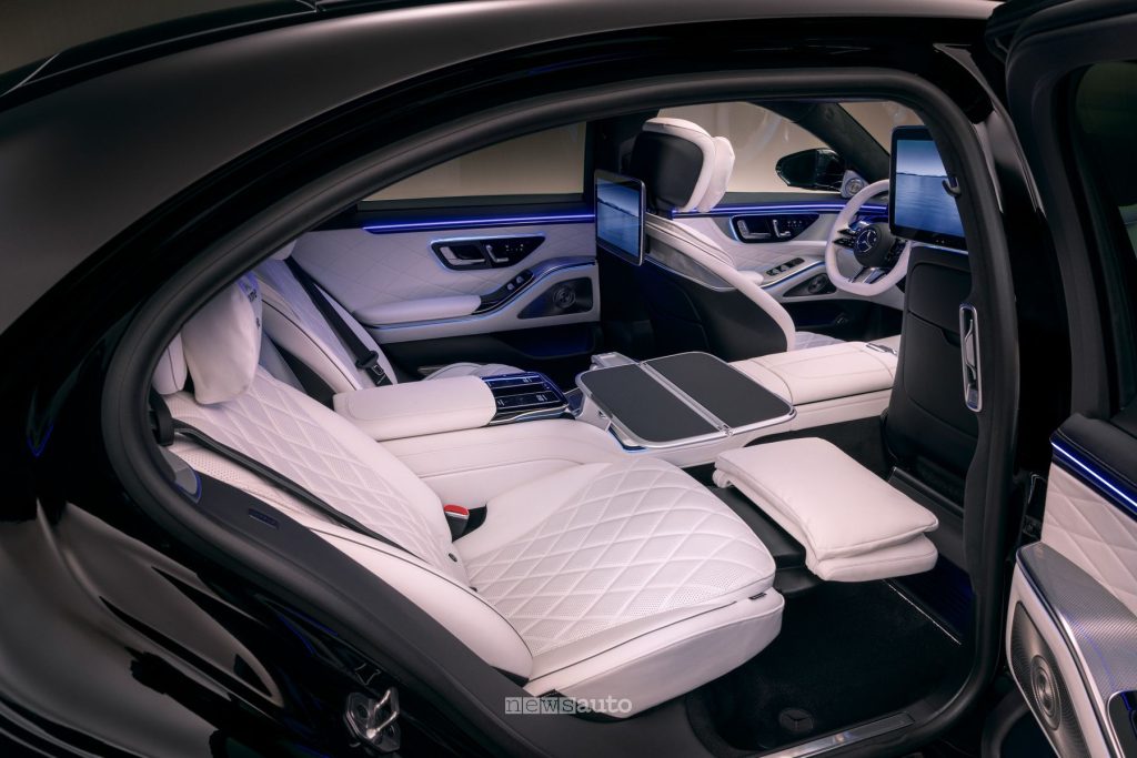 Mercedes-Benz Classe S AMG Line fila sentieri posteriori