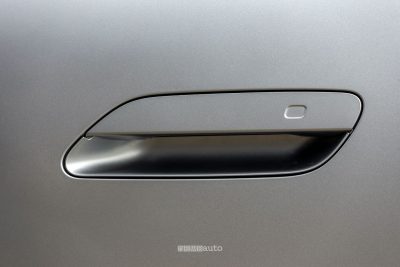 Omoda 7 SHS-P maniglia a filo della carrozzeria