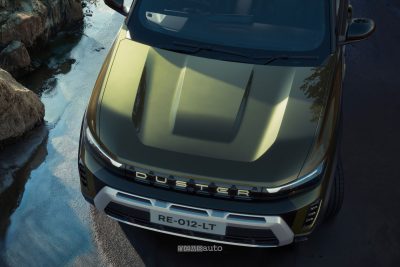 Renault Duster cofano anteriore
