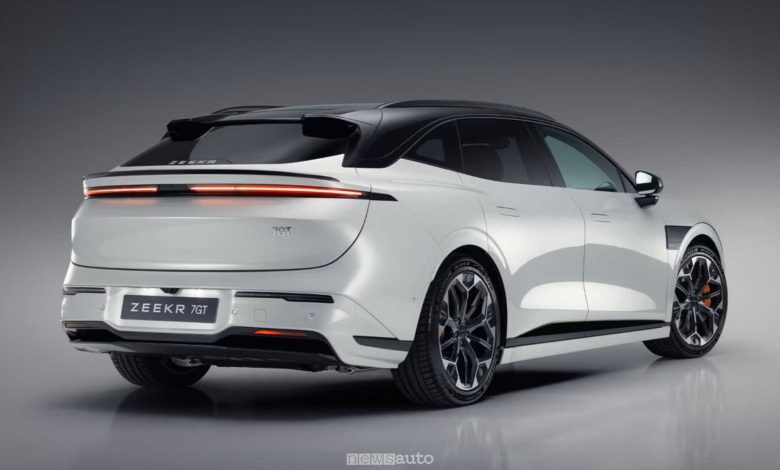 Zeekr 7GT posteriore 3/4