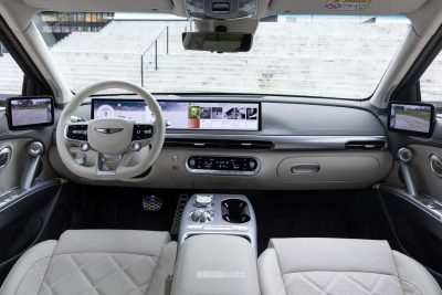 Genesis GV60 abitacolo