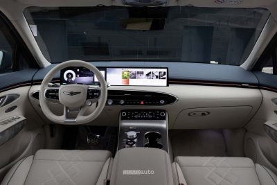 Genesis GV70 abitacolo