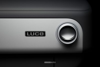 Ferrari Luce nome sulla plancia