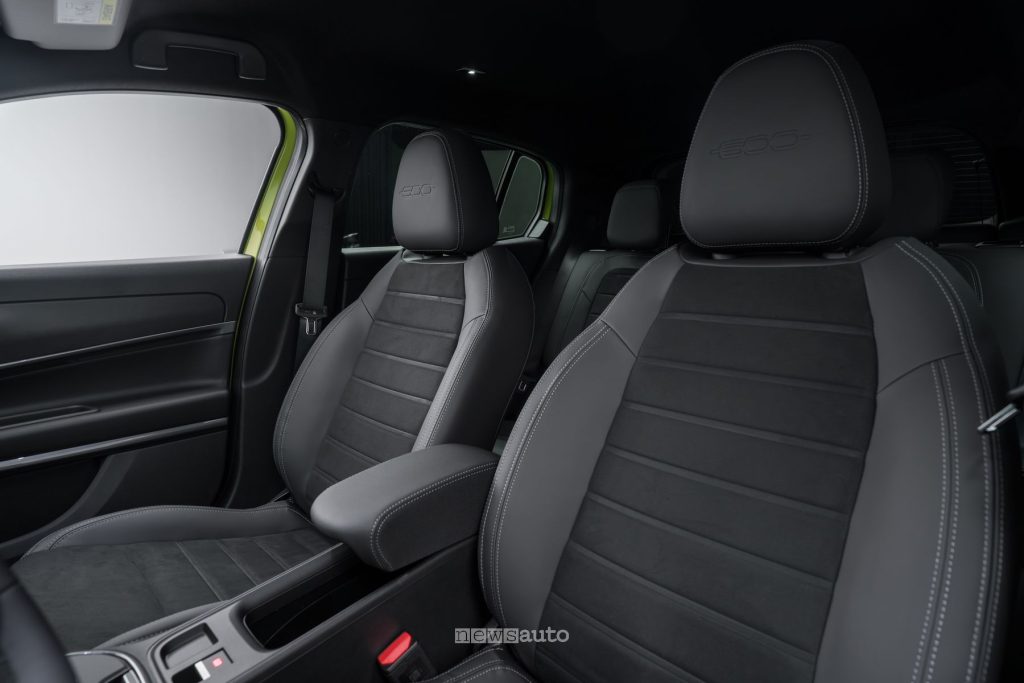 Fiat 600 Sport Milano Cortina sedili anteriori abitacolo