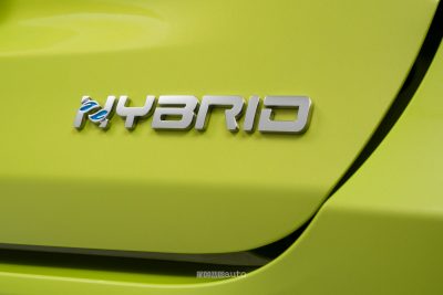 Fiat 600 Sport Milano Cortina logo Hybrid portellone posteriore