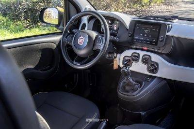 Fiat Pandina Hybrid plancia abitacolo