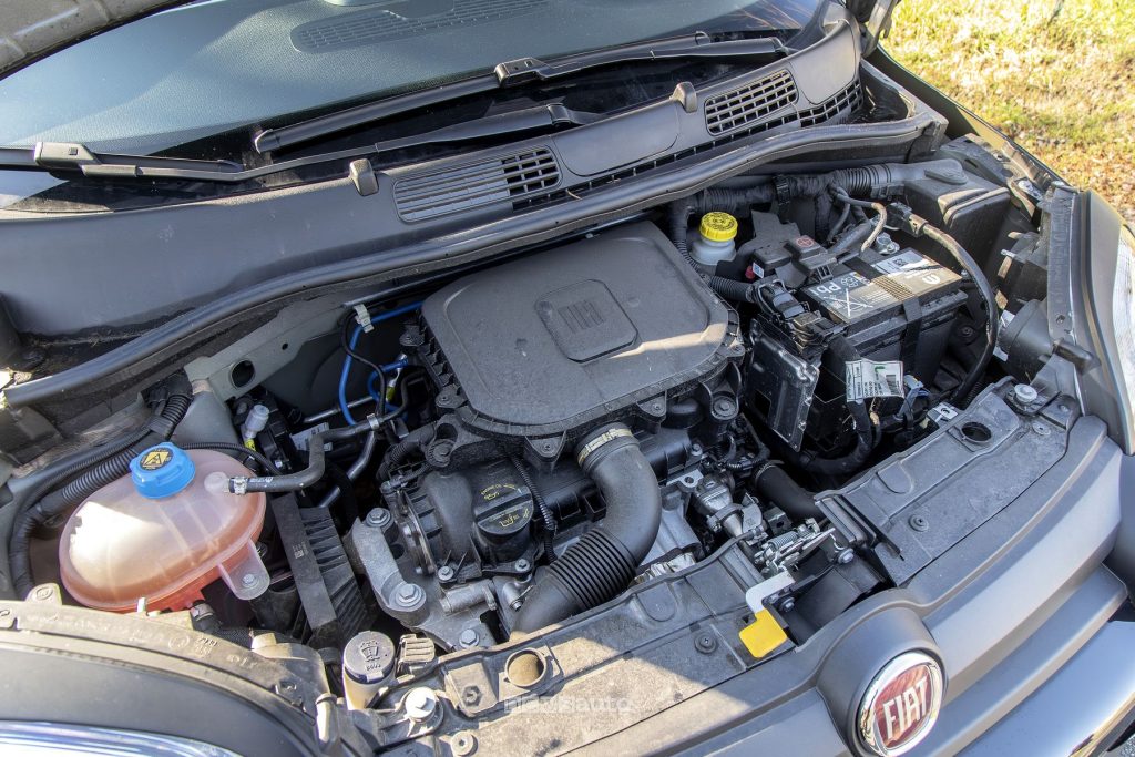 Fiat Pandina Hybrid vano motore