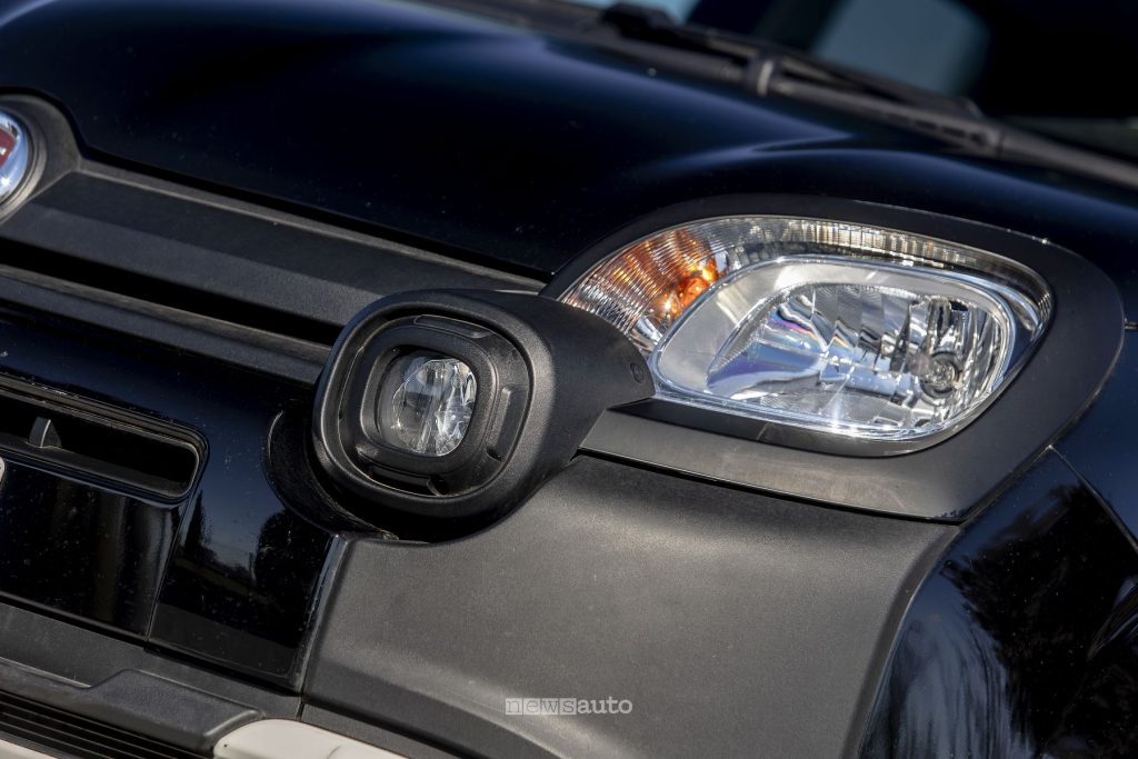 Fiat Pandina Hybrid faro anteriore
