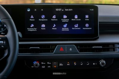 Kia Stonic 2026 display infotainment da 12,3”