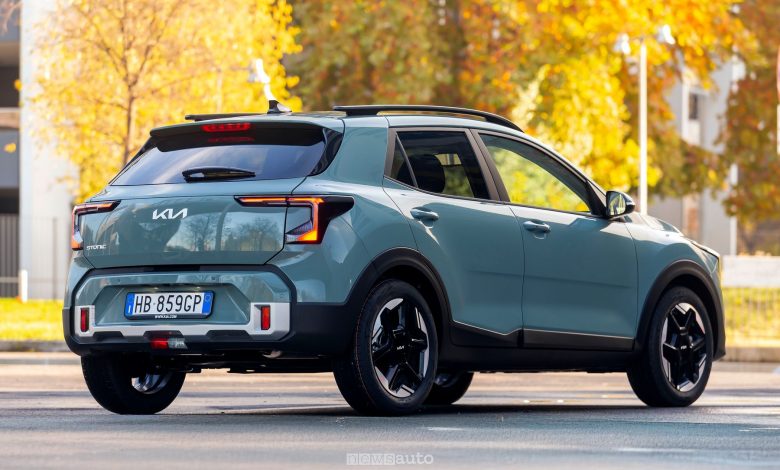 Kia Stonic 2026 posteriore 3/4