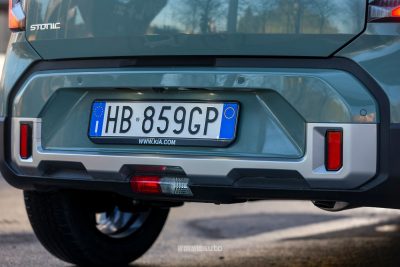 Kia Stonic 2026 paraurti posteriore