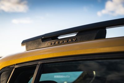 Nuova Dacia Sandero Stepway barre sul tetto