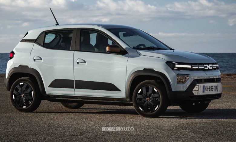 Nuova Dacia Spring Extreme anteriore 3/4