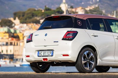 Suzuki Swift Sakura paraurti posteriore