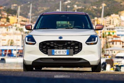 Suzuki Swift Sakura frontale