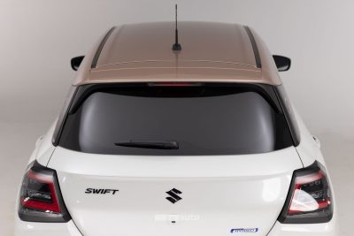 Suzuki Swift Sakura tetto bicolore