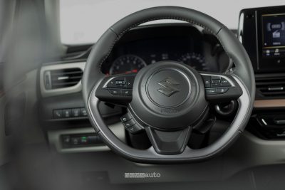 Suzuki Swift Sakura volante