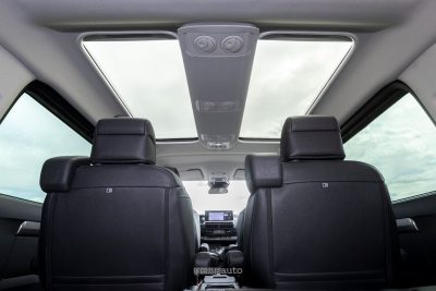 Opel Zafira tetto panoramico abitacolo