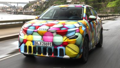 Skoda Epiq livrea “camouflage” su strada