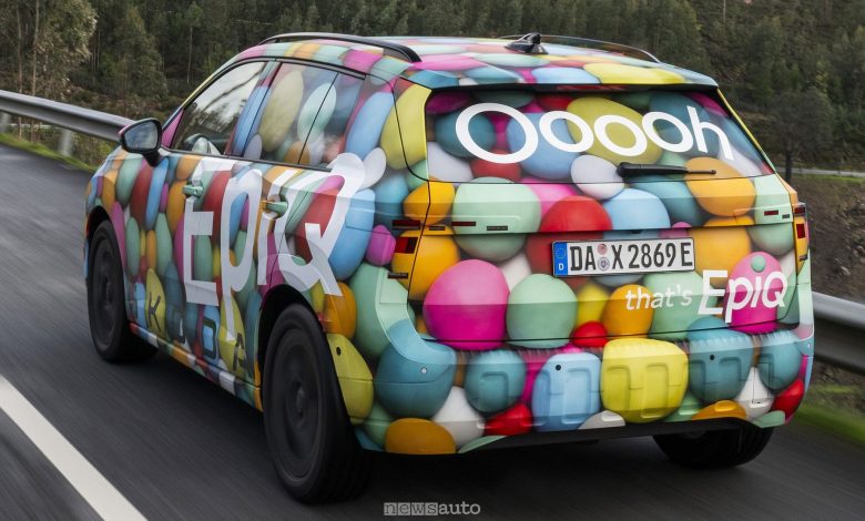 Skoda Epiq livrea “camouflage” su strada