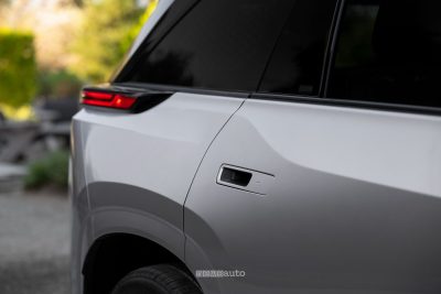 Toyota Highlander EV maniglie a filo carrozzeria