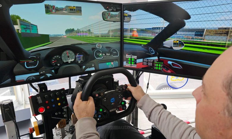 Sessione al simulatore nel programma del corso di guida Academy 4 Drive a Vallelunga