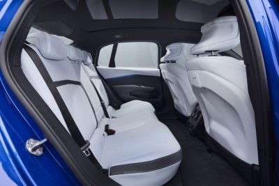 BMW i3 50 xDrive sedili posteriori