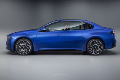 BMW i3 50 xDrive laterale
